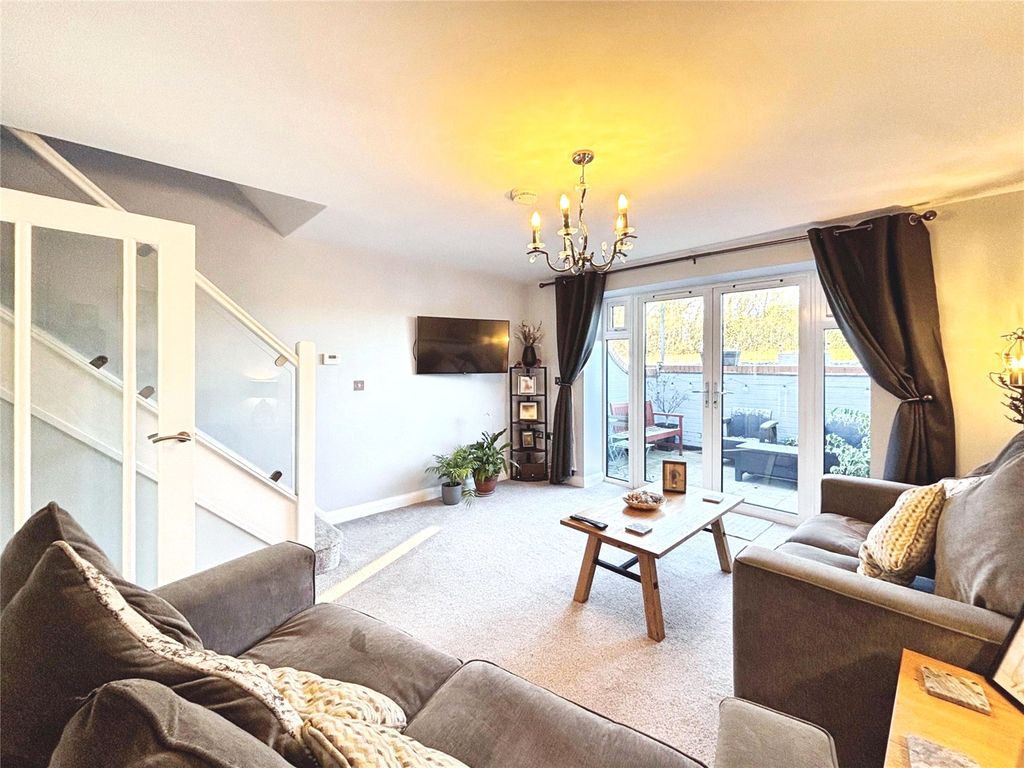 Property photo 2 of 18 Living Room