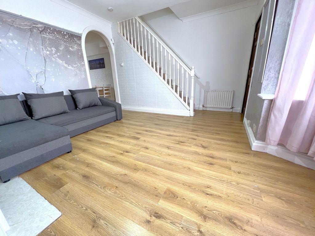 Property photo 3 of 14 Photo 10