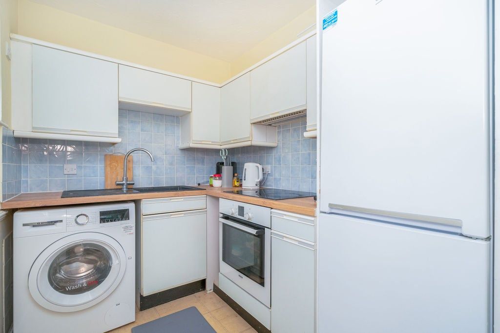 Property photo 3 of 7