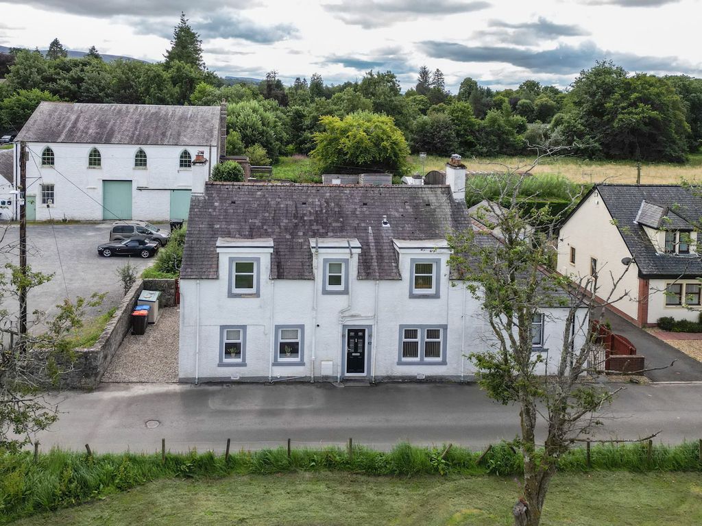 Property photo 2 of 48