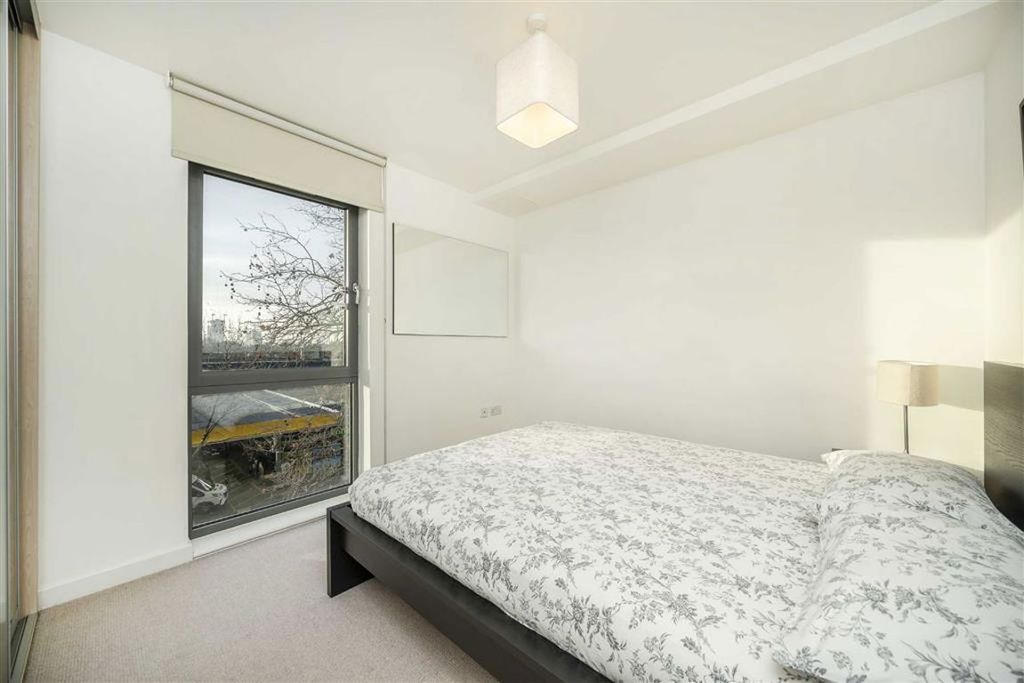 Property photo 3 of 6