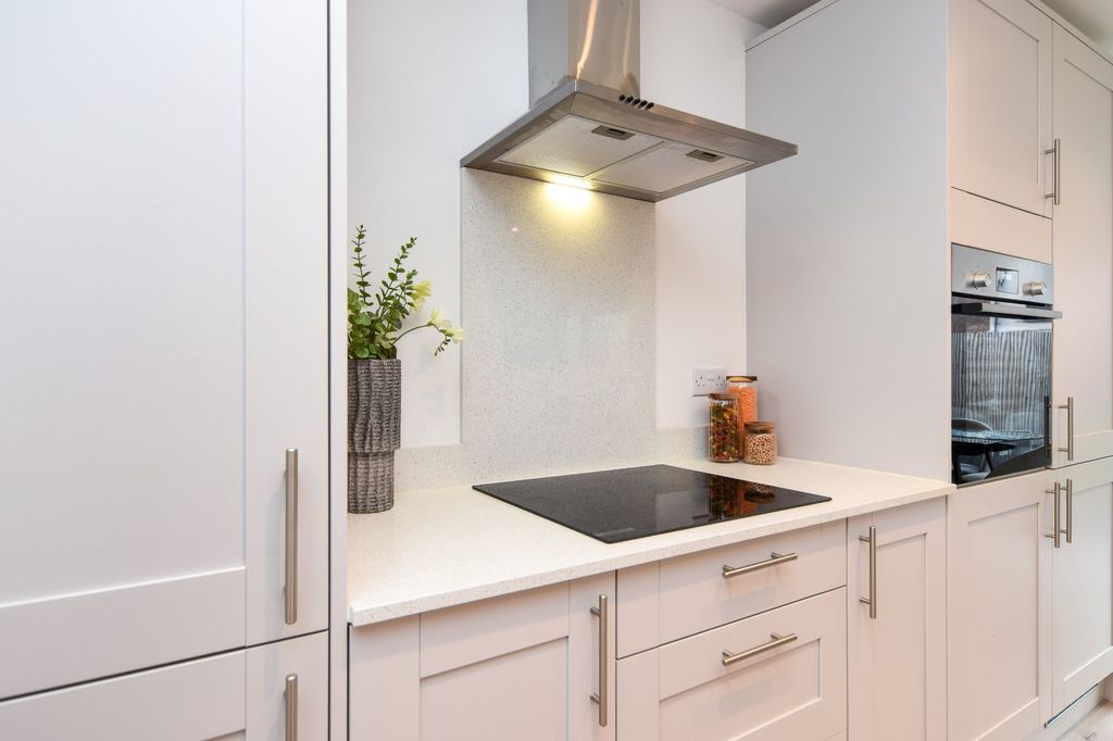 Property photo 3 of 35 Picture No. 41