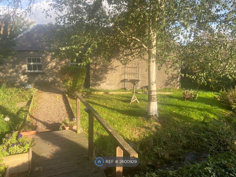 Property photo 3 of 11