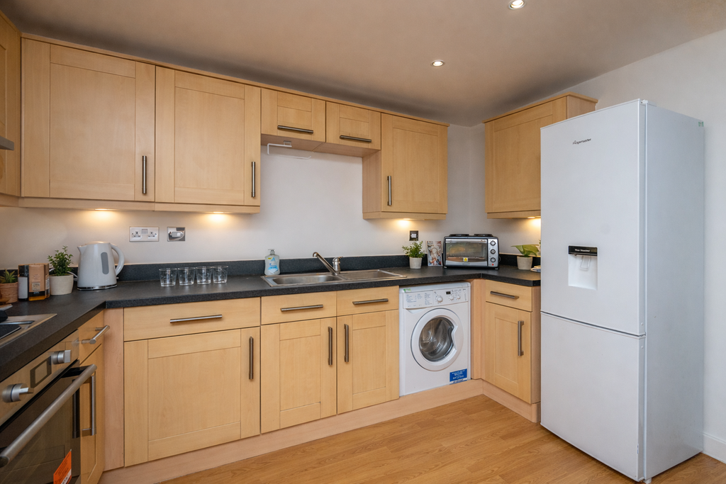 Property photo 3 of 8