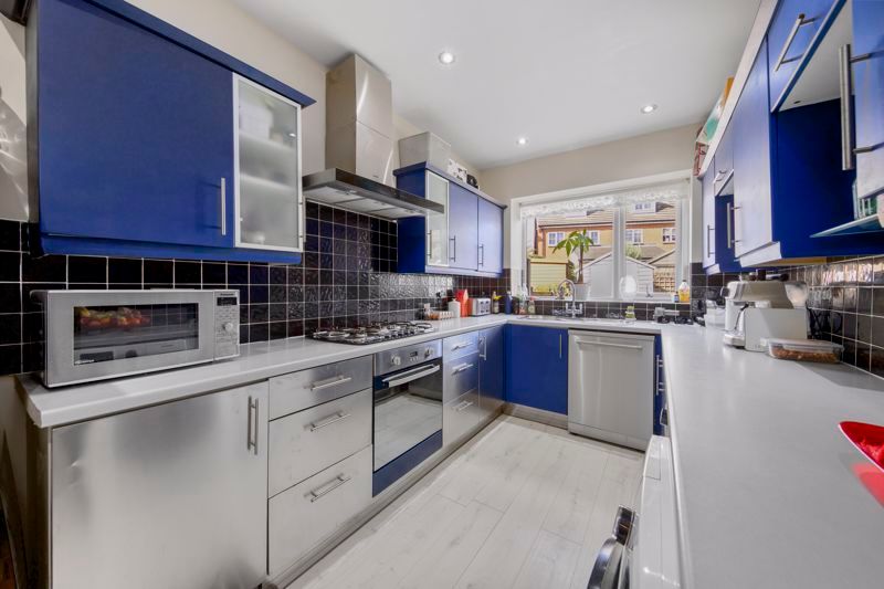 Property photo 3 of 24 Kitchen