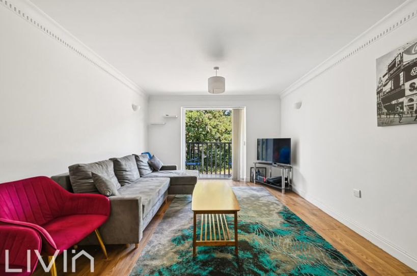 Property photo 1 of 11 Church Lane 3