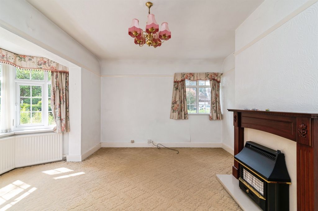 Property photo 3 of 19