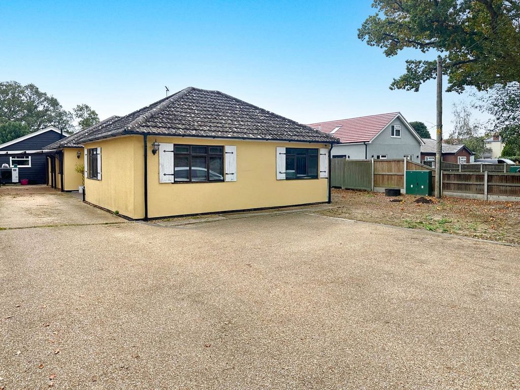 Property photo 1 of 33 Front Aspect