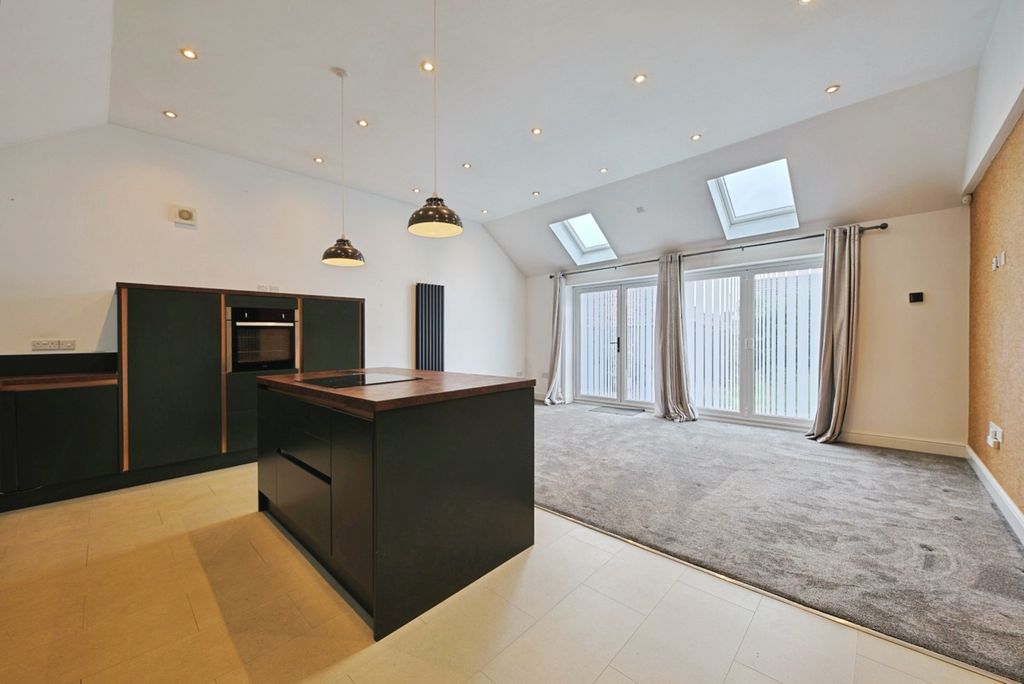 Property photo 1 of 9 4252402