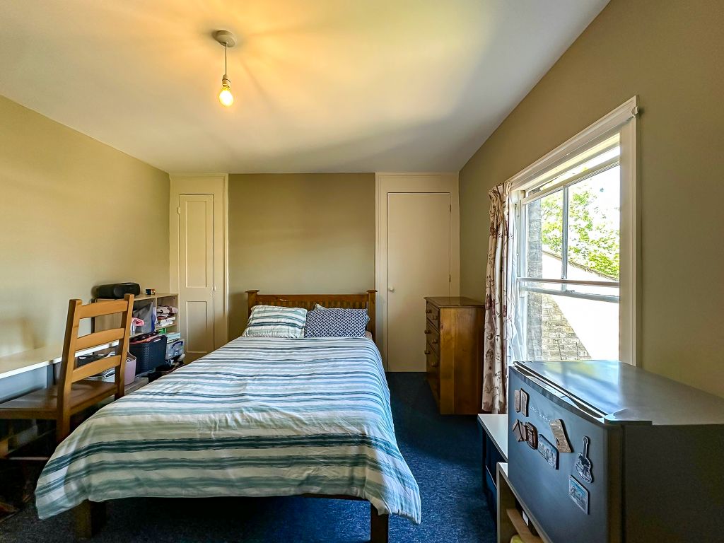 Property photo 3 of 14 Room 10 (3)