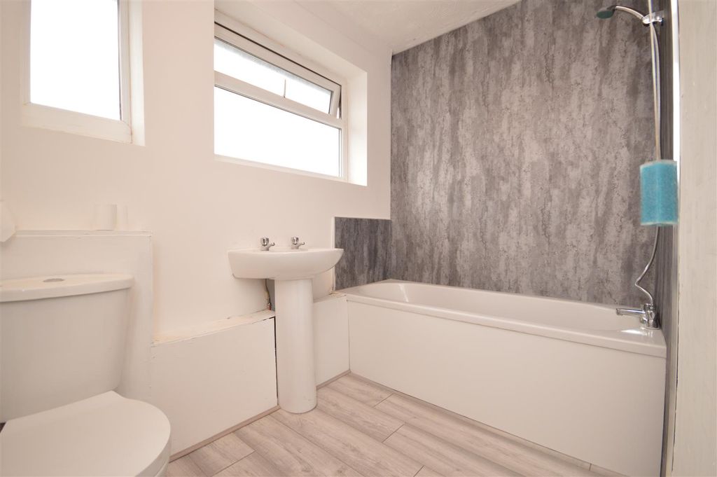 Property photo 2 of 10 Dsc_0222.Jpg