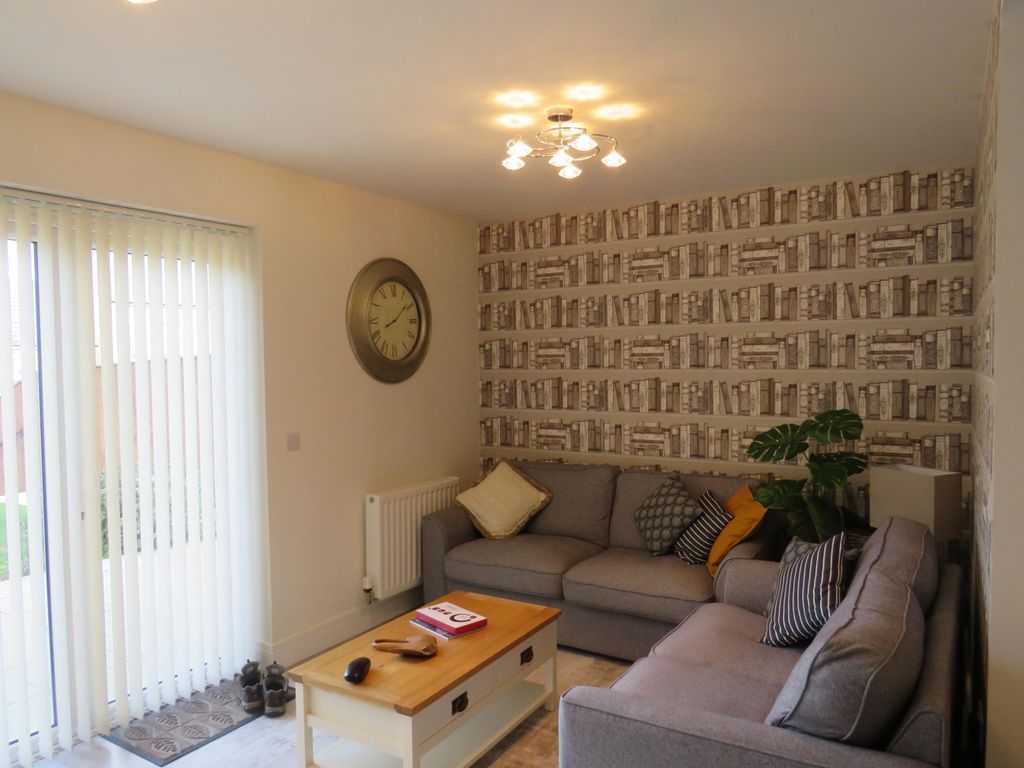 Property photo 2 of 15 Living Room