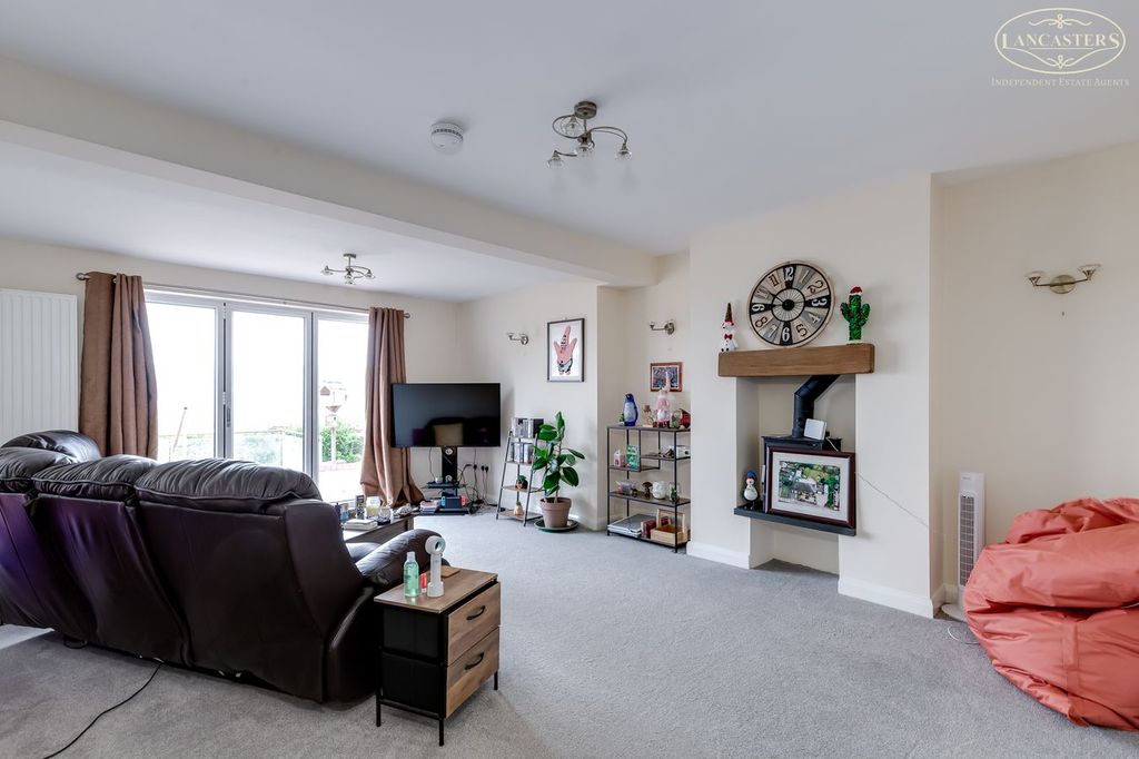 Property photo 3 of 33 Reception Room 1