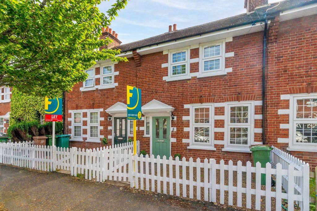 Property photo 2 of 10