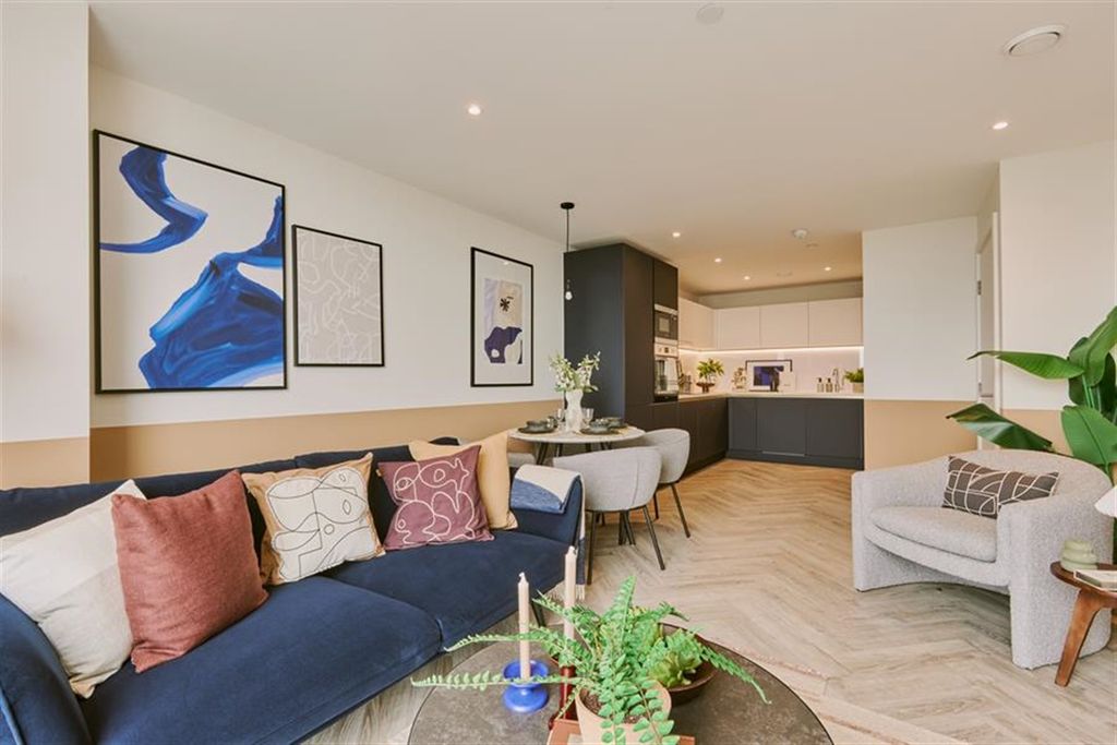 Property photo 1 of 10 (Main)