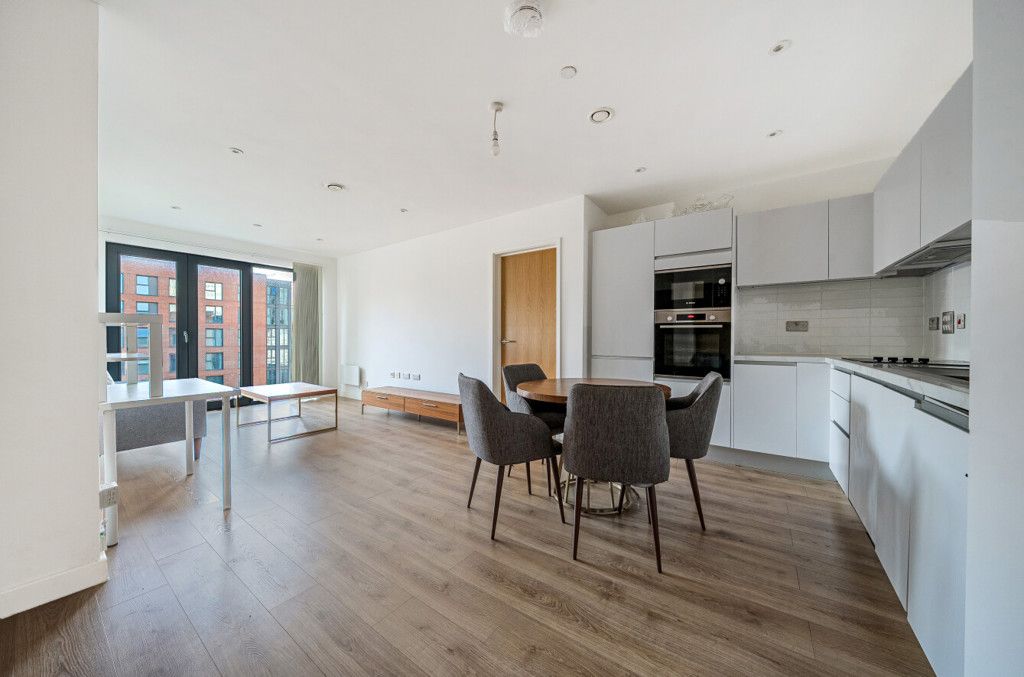 Property photo 2 of 10 1385345-6-6926d8c...