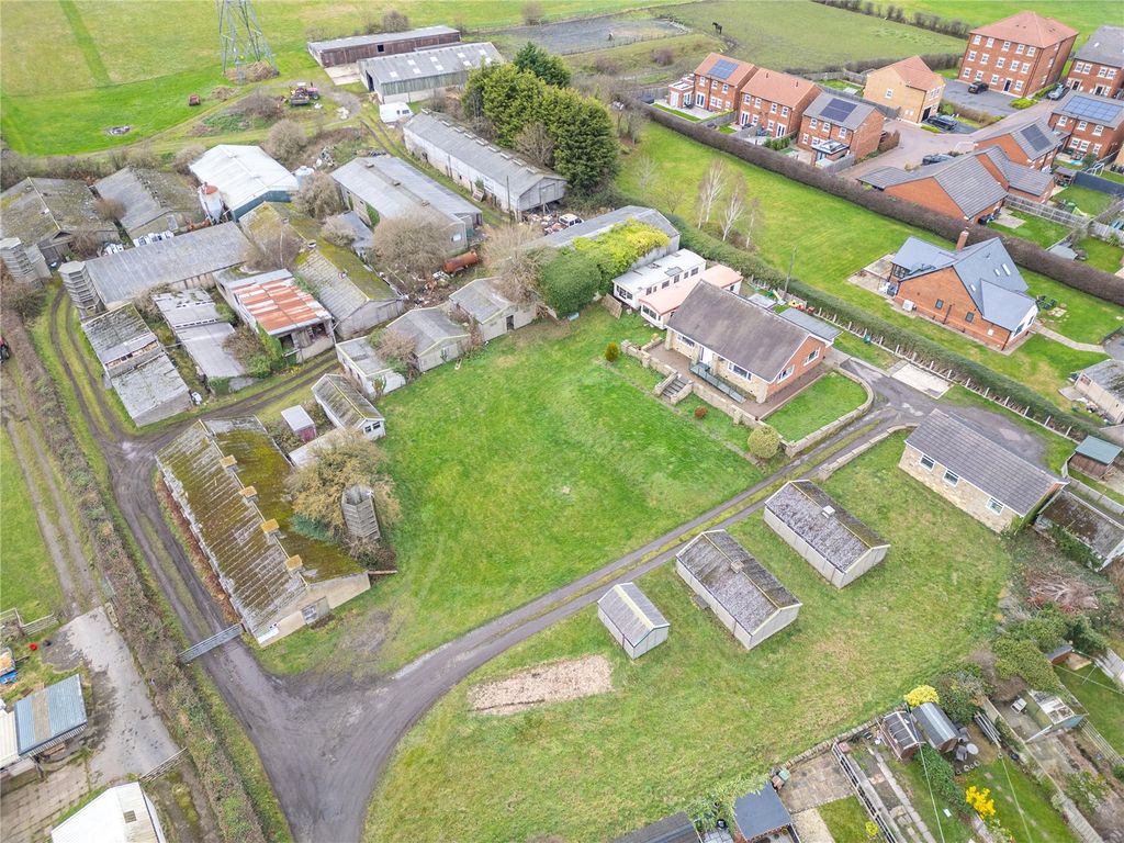 Property photo 1 of 25 Picture No. 03