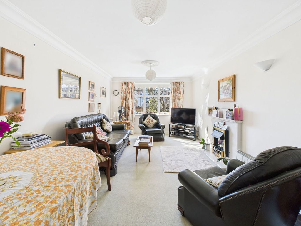 Property photo 3 of 14