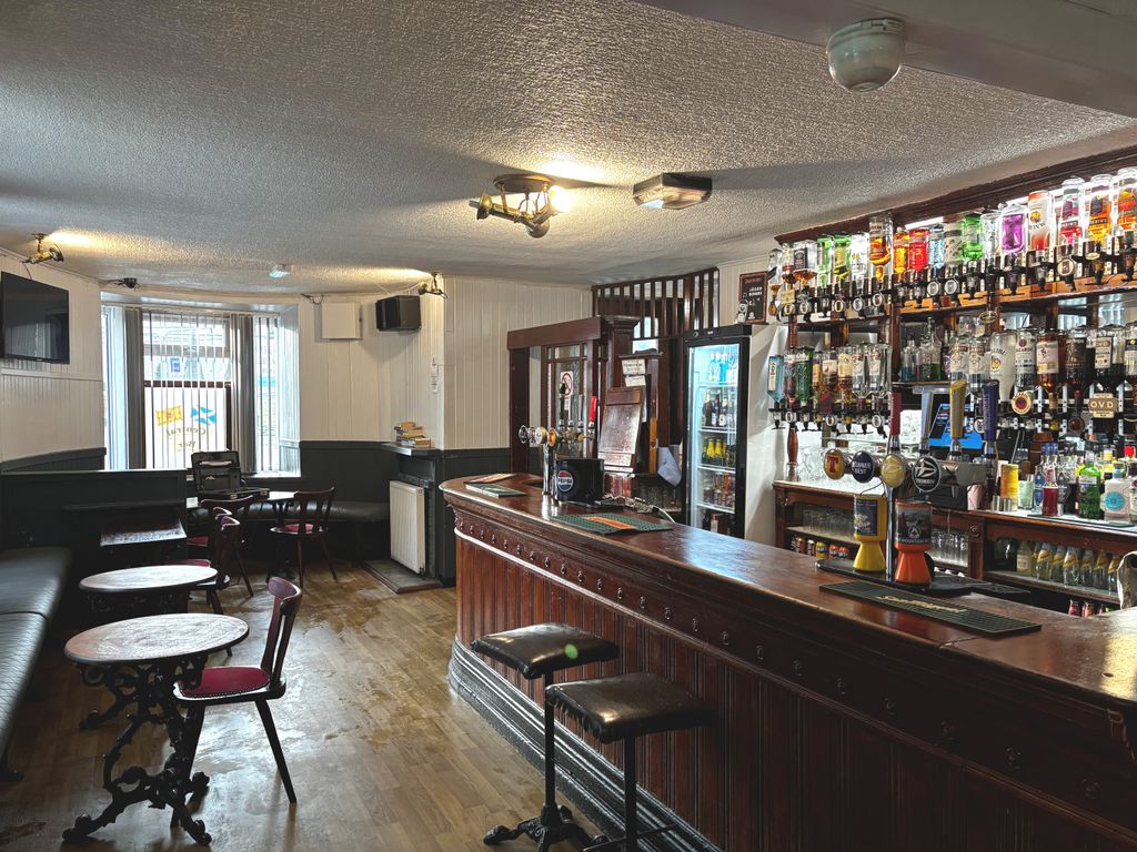 Property photo 3 of 9