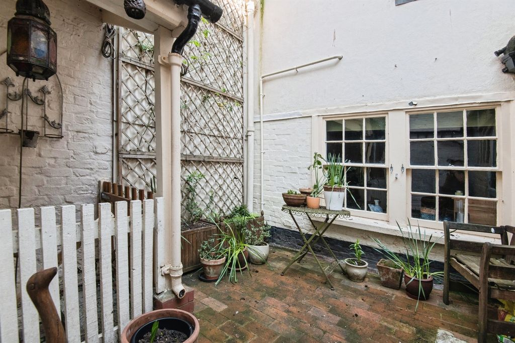 Property photo 3 of 15