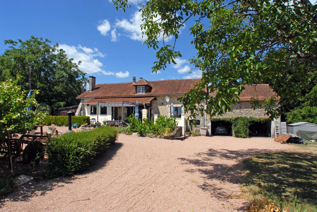 Property photo 1 of 28