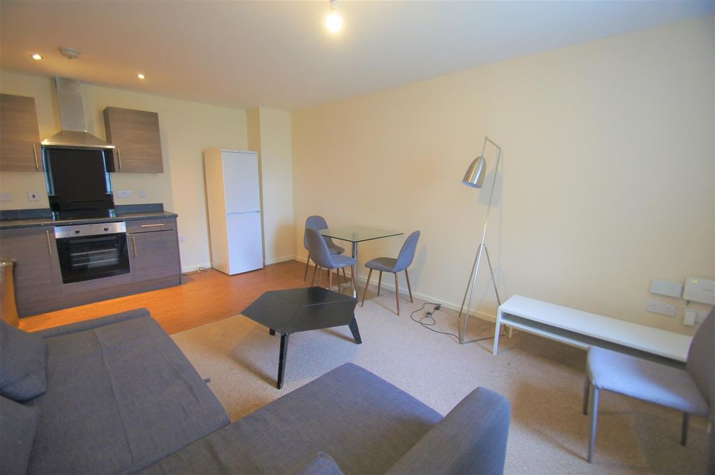 Property photo 3 of 7