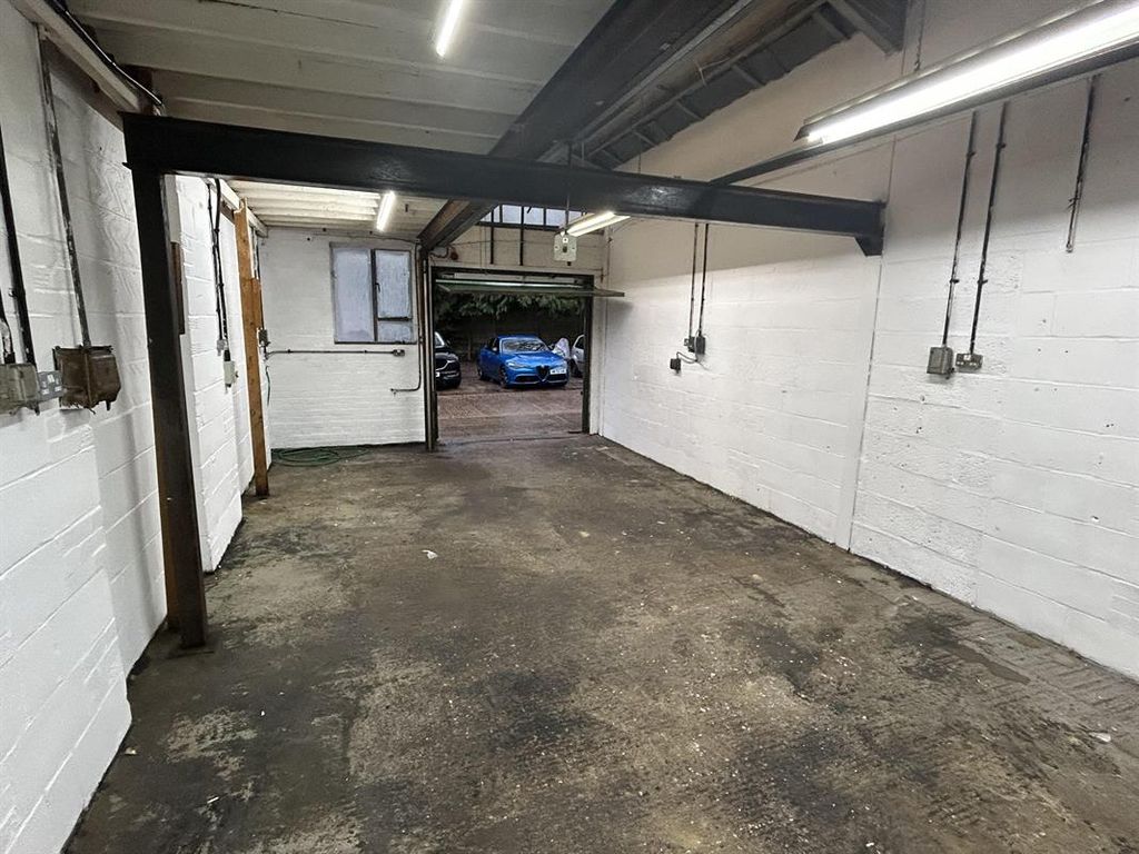 Property photo 2 of 2 Photo