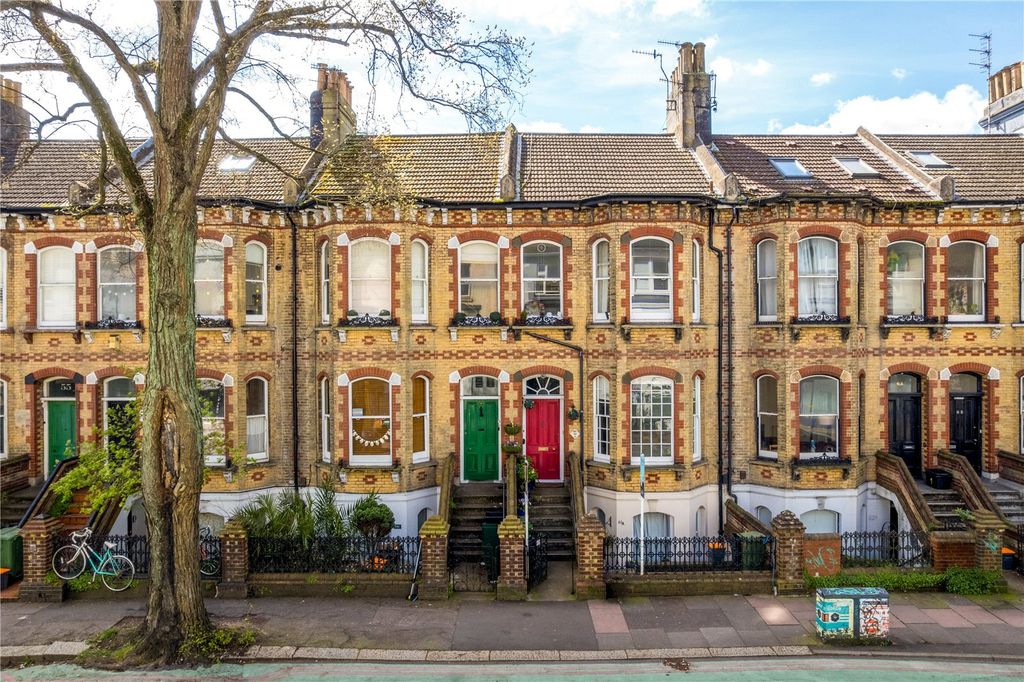 Property photo 1 of 14 Picture No. 01