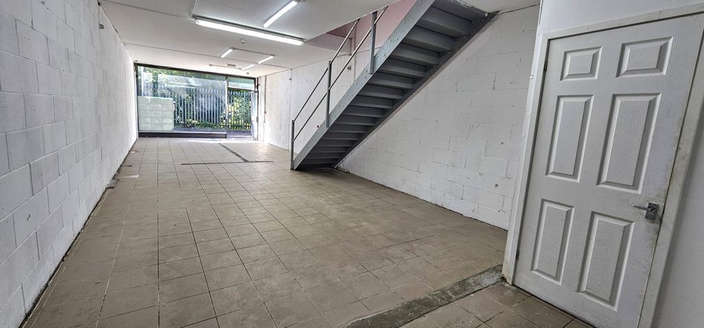 Property photo 2 of 4