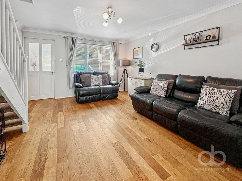 Property photo 2 of 23 03