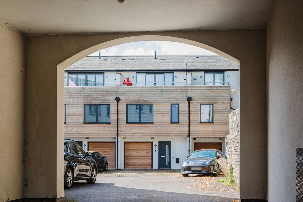 Additional image 23 of 4 bed town house to rentFrome Road, Bradford-On-Avon BA15