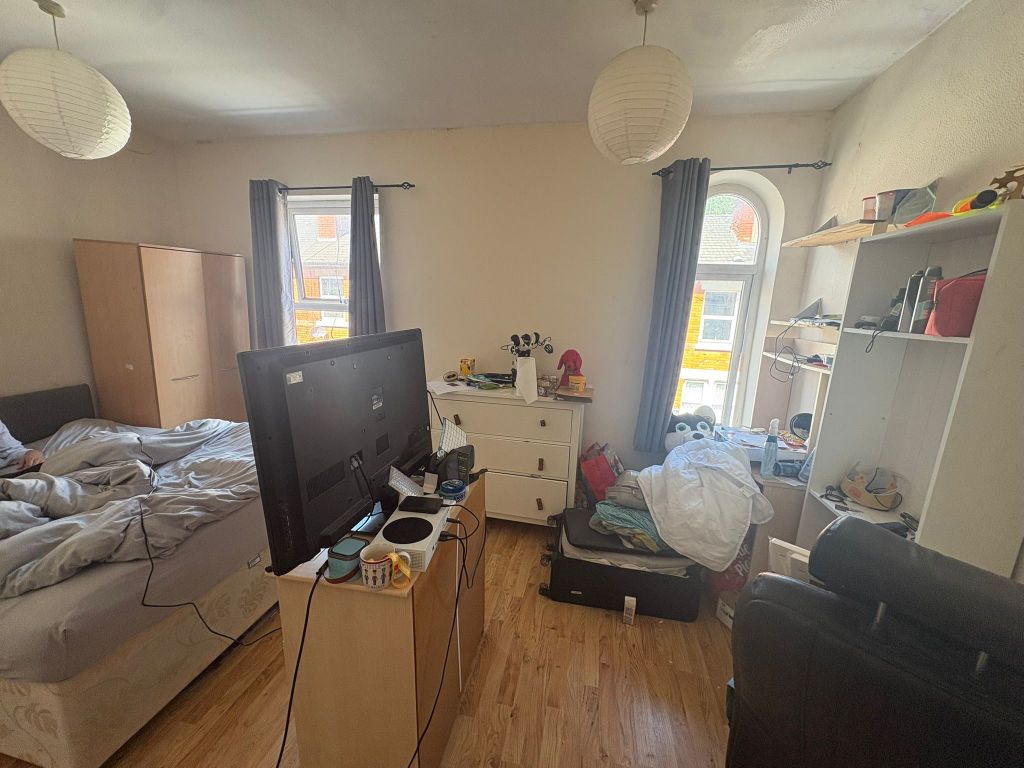 Property photo 3 of 5