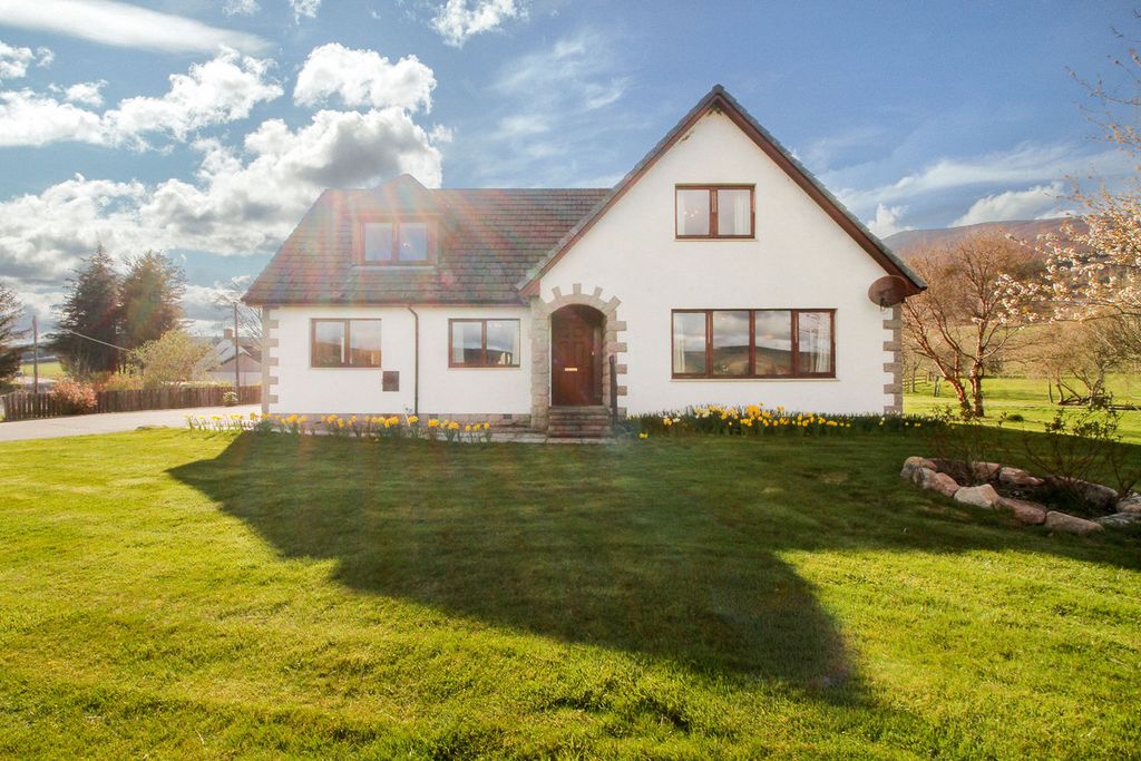 Property photo 1 of 46