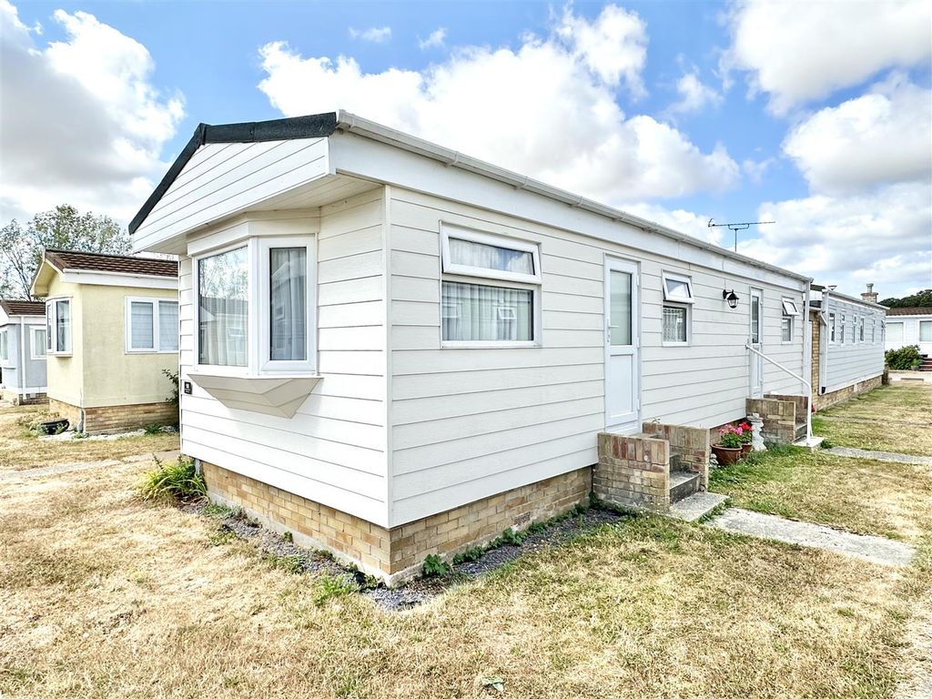 Property photo 1 of 10 Outside