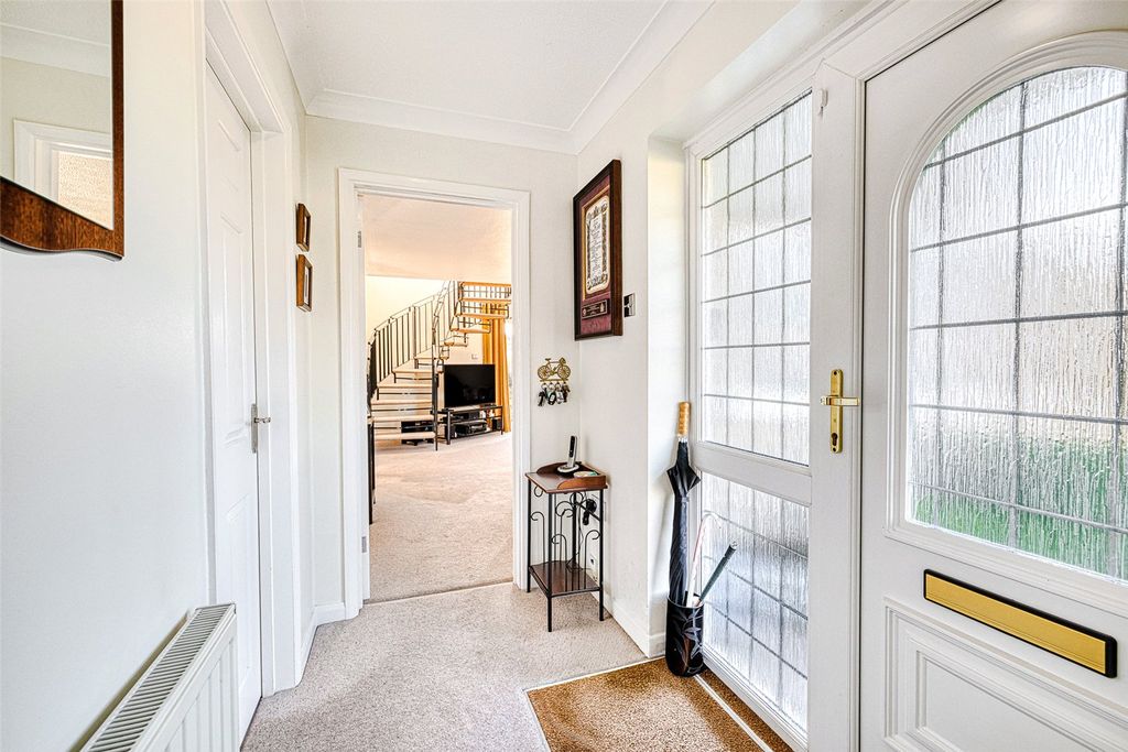 Property photo 2 of 26 Picture No. 35