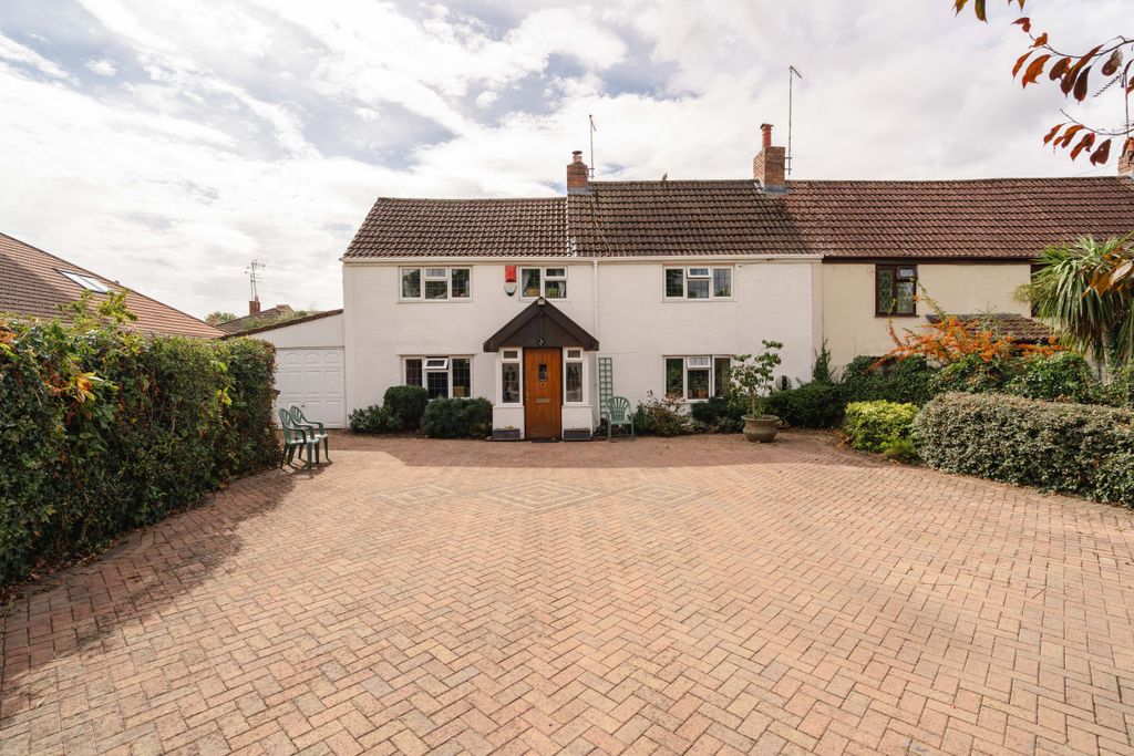 Property photo 1 of 46 1