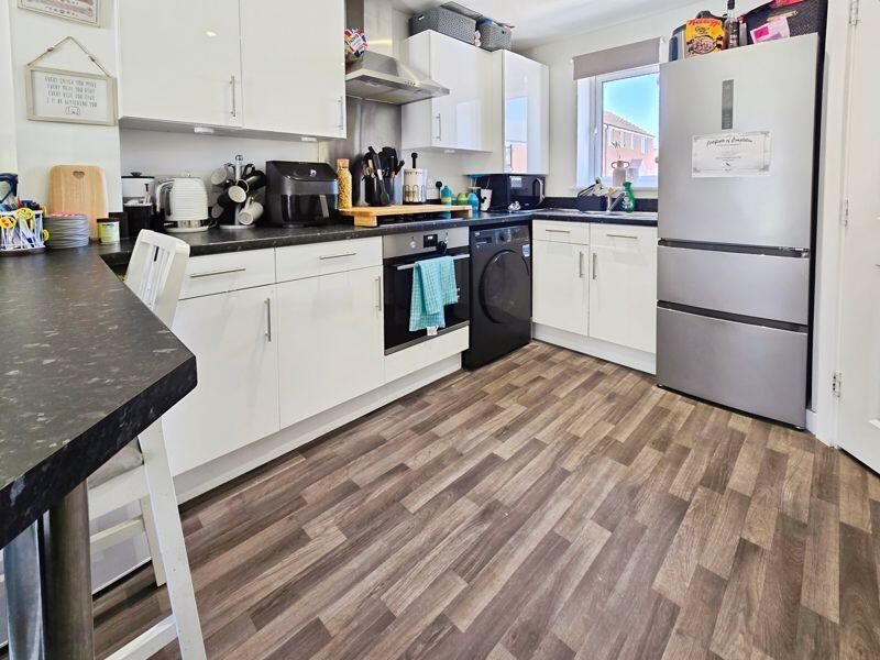 Property photo 3 of 8 Photo 3