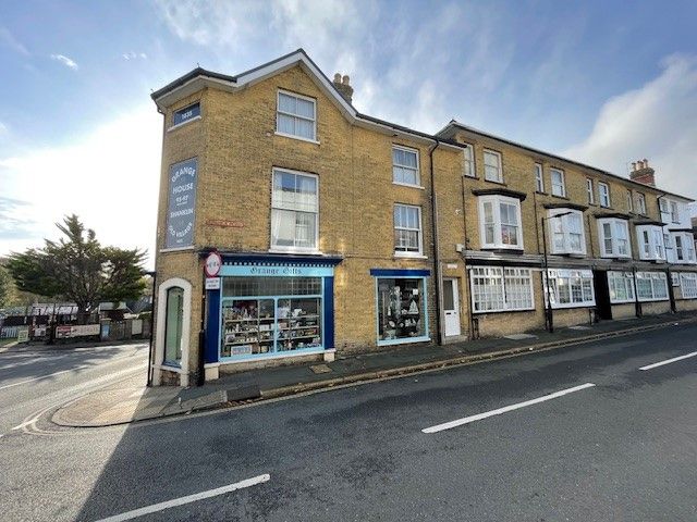 Property photo 1 of 2