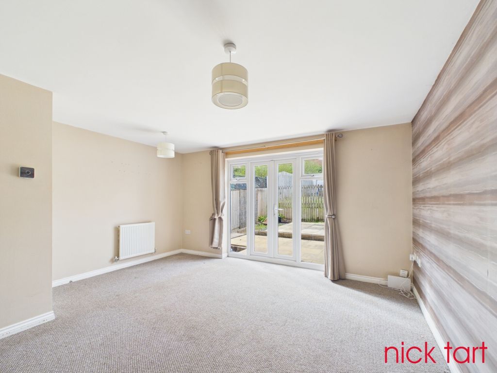 Property photo 2 of 14 Cam01445G0-Pr0894-Still001