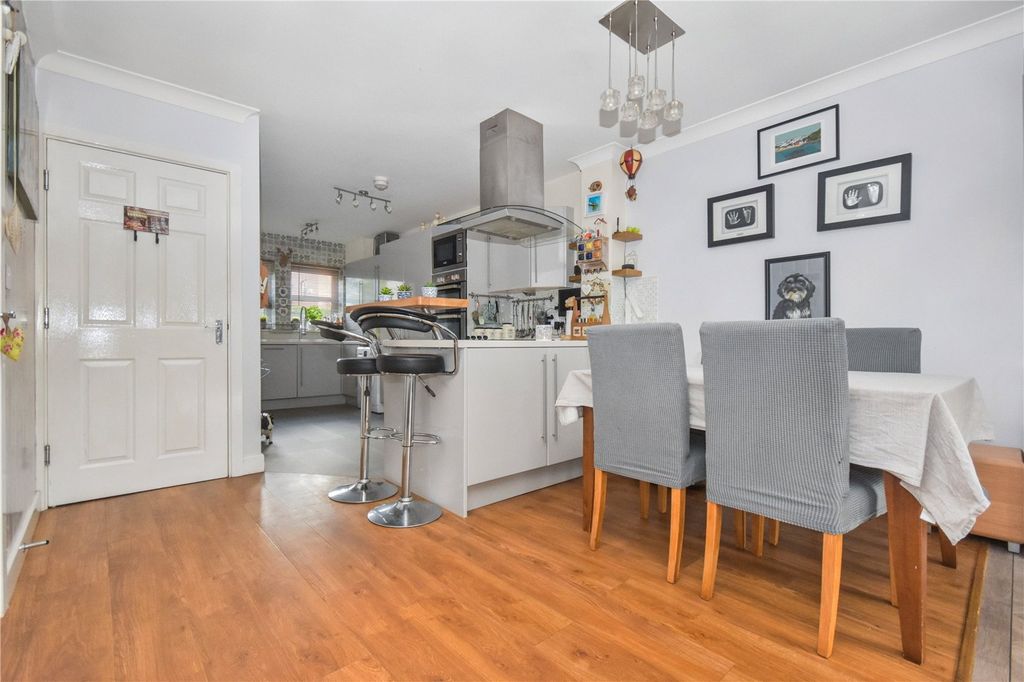 Property photo 3 of 23 Picture No. 53