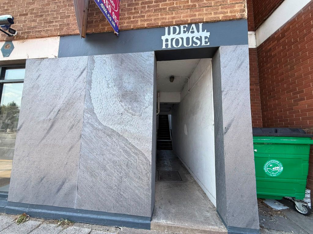 Property photo 1 of 7