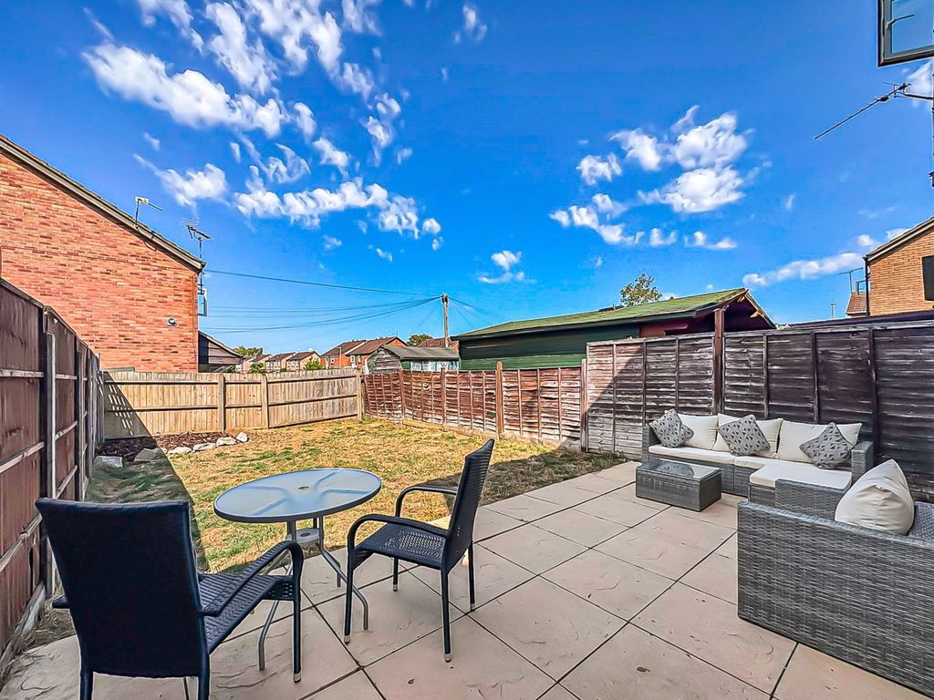 Property photo 2 of 13