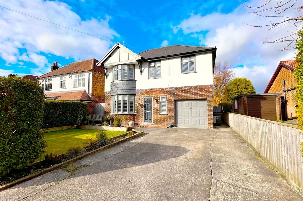 Property photo 1 of 30 Front