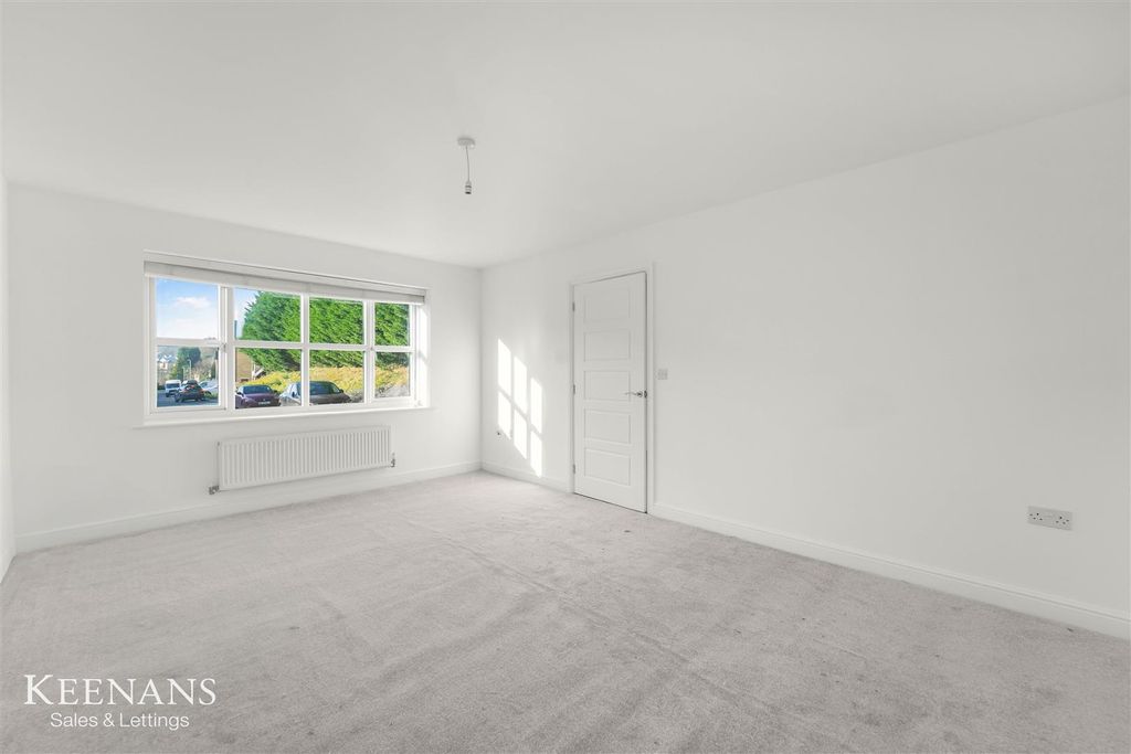 Property photo 3 of 36 2.Jpg