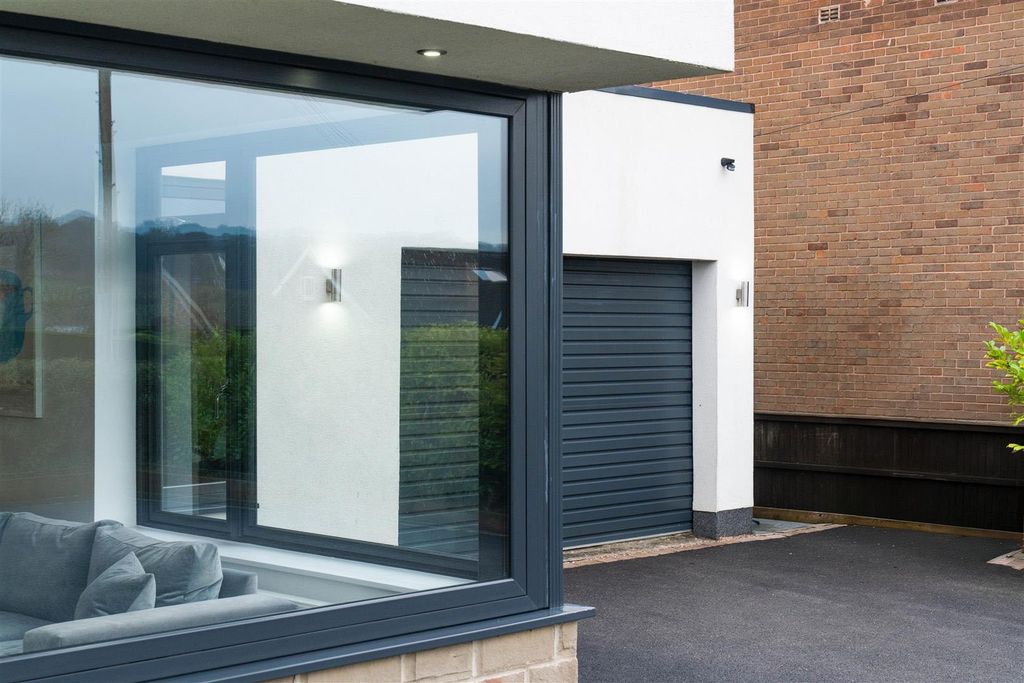 Property photo 2 of 64 41.Jpg