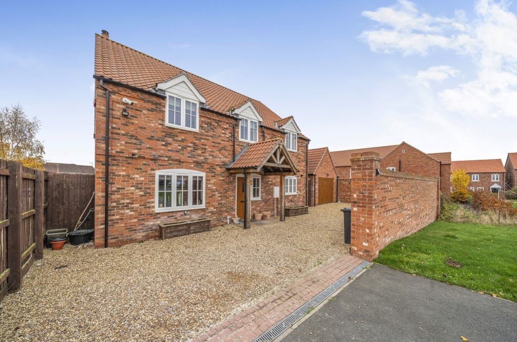 Property photo 1 of 24 1214148 (1)