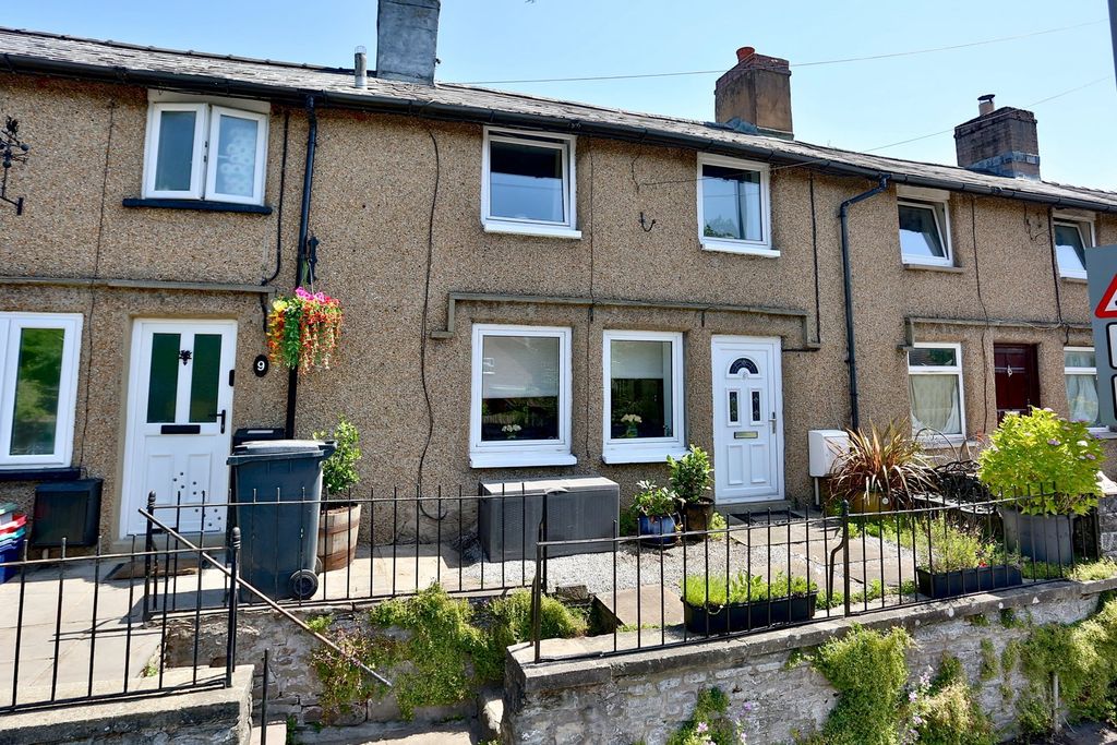 Property photo 1 of 30