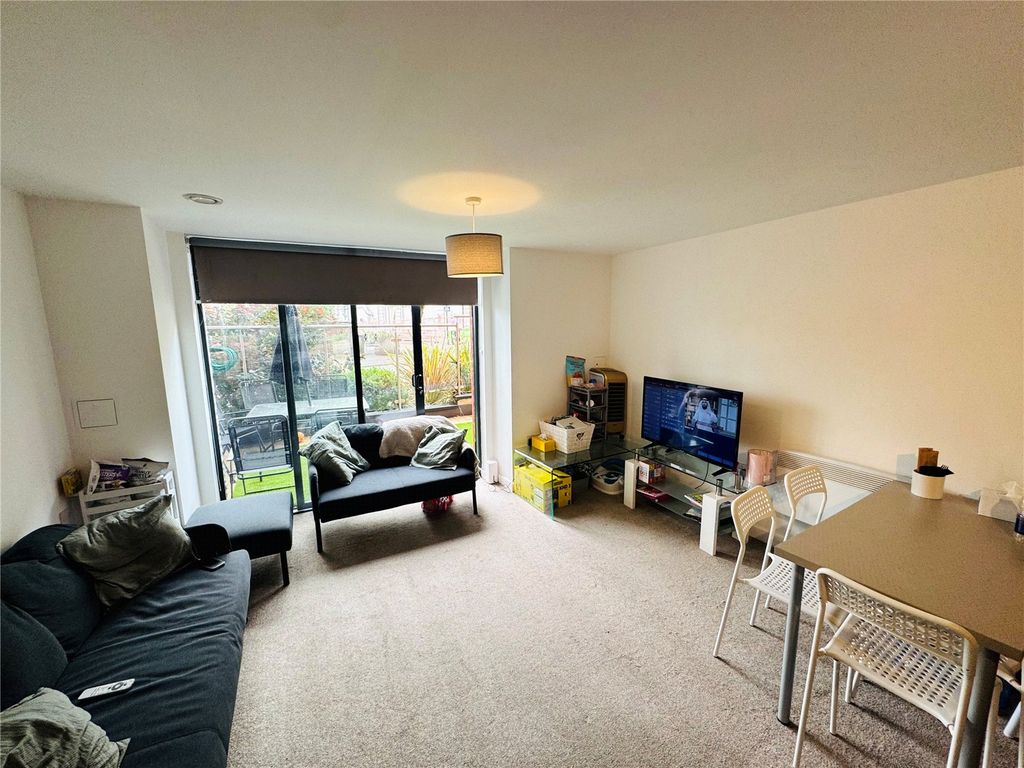 Property photo 2 of 9 Picture No. 05