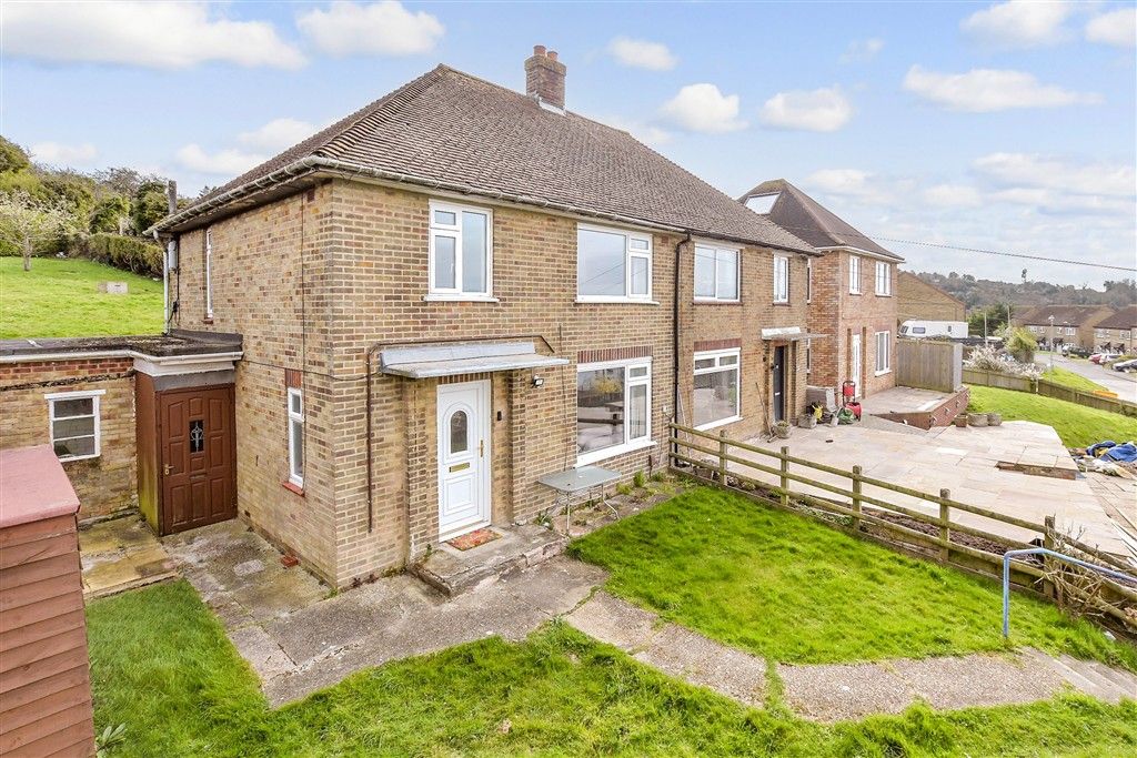 Property photo 1 of 15 External (Brochure)