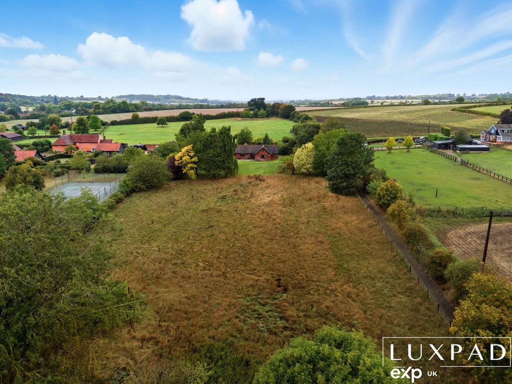 Property photo 3 of 32